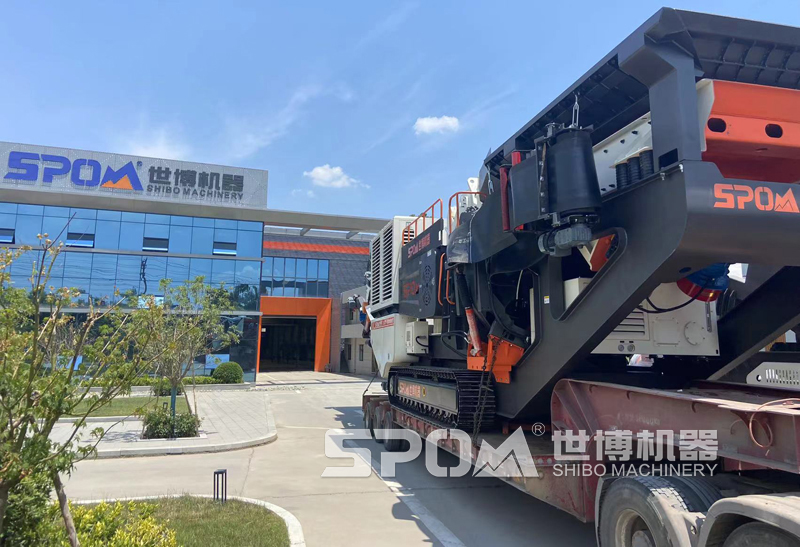 履带式磕石机--世博机器公司生产 履带式磕石机--世博机器公司生产